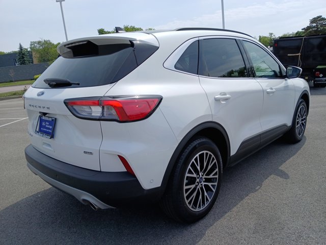 Certified 2021 Ford Escape Titanium w/ Titanium Premium Package FWD image 4