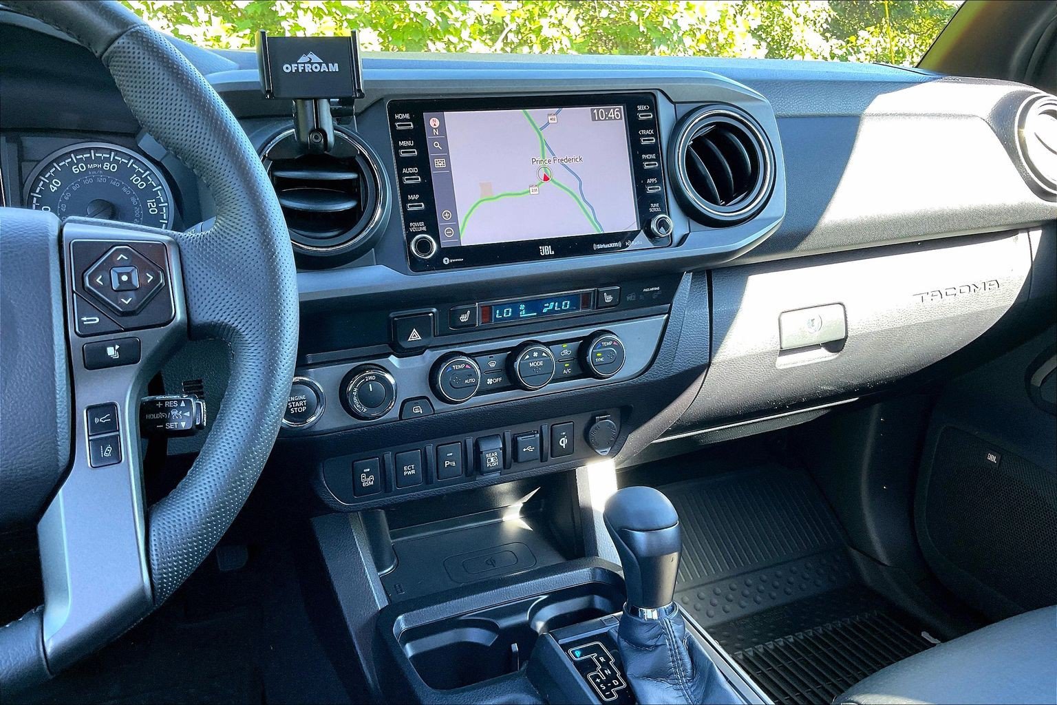 Used 2021 Toyota Tacoma TRD Off-Road w/ TRD Premium Off Road Package AWD/4WD image 6