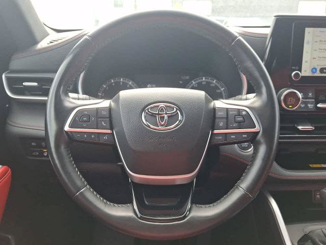 Used 2023 Toyota Highlander L AWD/4WD image 22