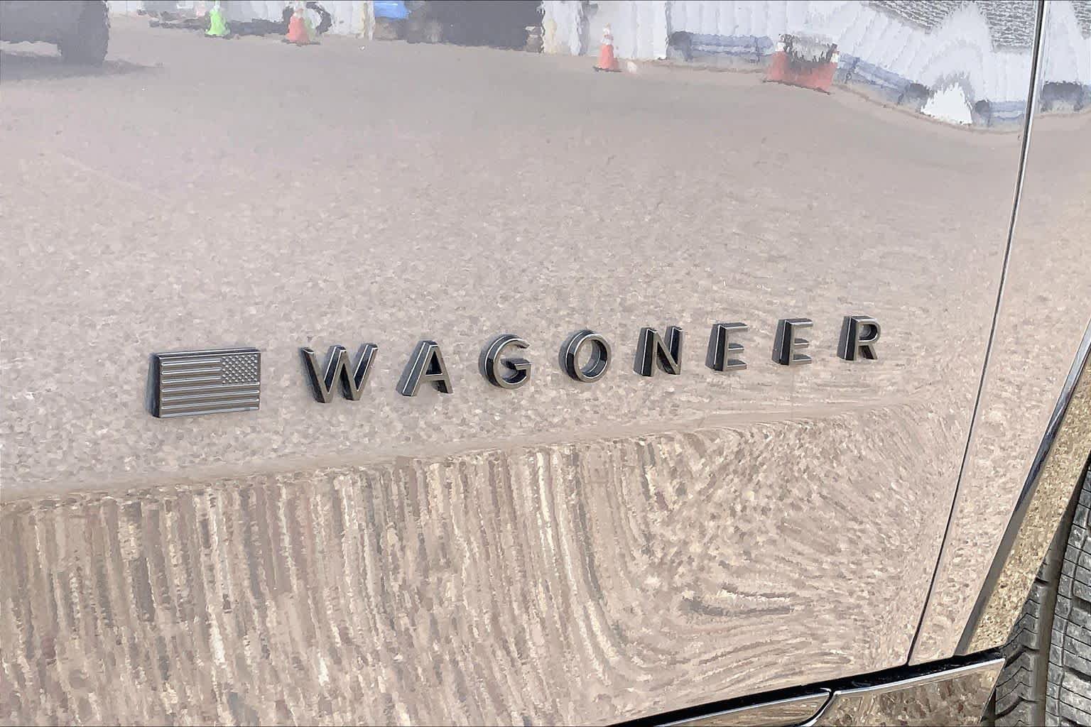 Used 2024 Jeep Wagoneer L Series II w/ Convenience Group I AWD/4WD image 9