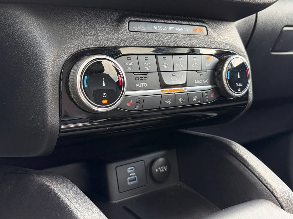 Certified 2022 Ford Escape SEL w/ SEL Stealth AWD Package image 53