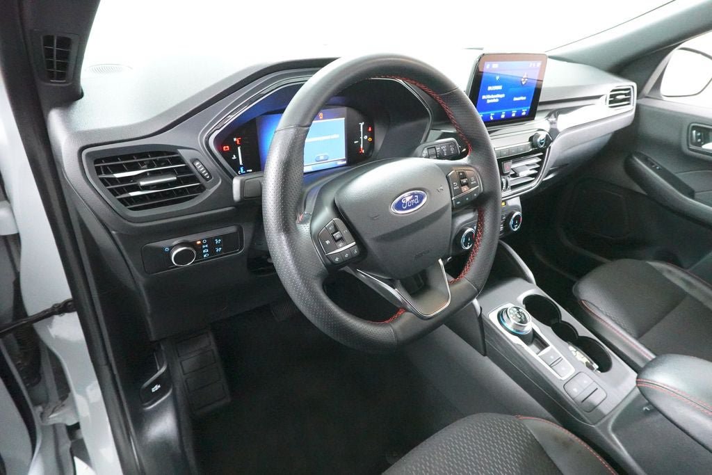 Certified 2025 Ford Escape ST-Line AWD/4WD image 23