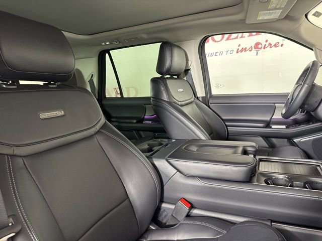 Certified 2025 Ford Expedition Max Platinum image 16