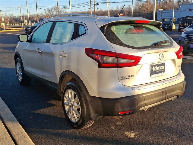 Used 2020 Nissan Rogue Sport SV image 5