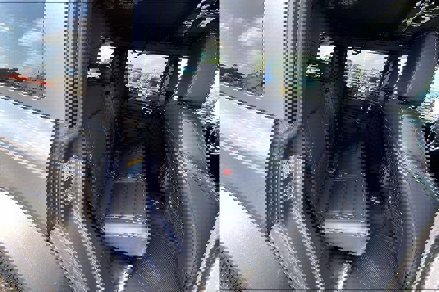 Certified 2025 Ford Bronco Badlands w/ Sasquatch Package image 20