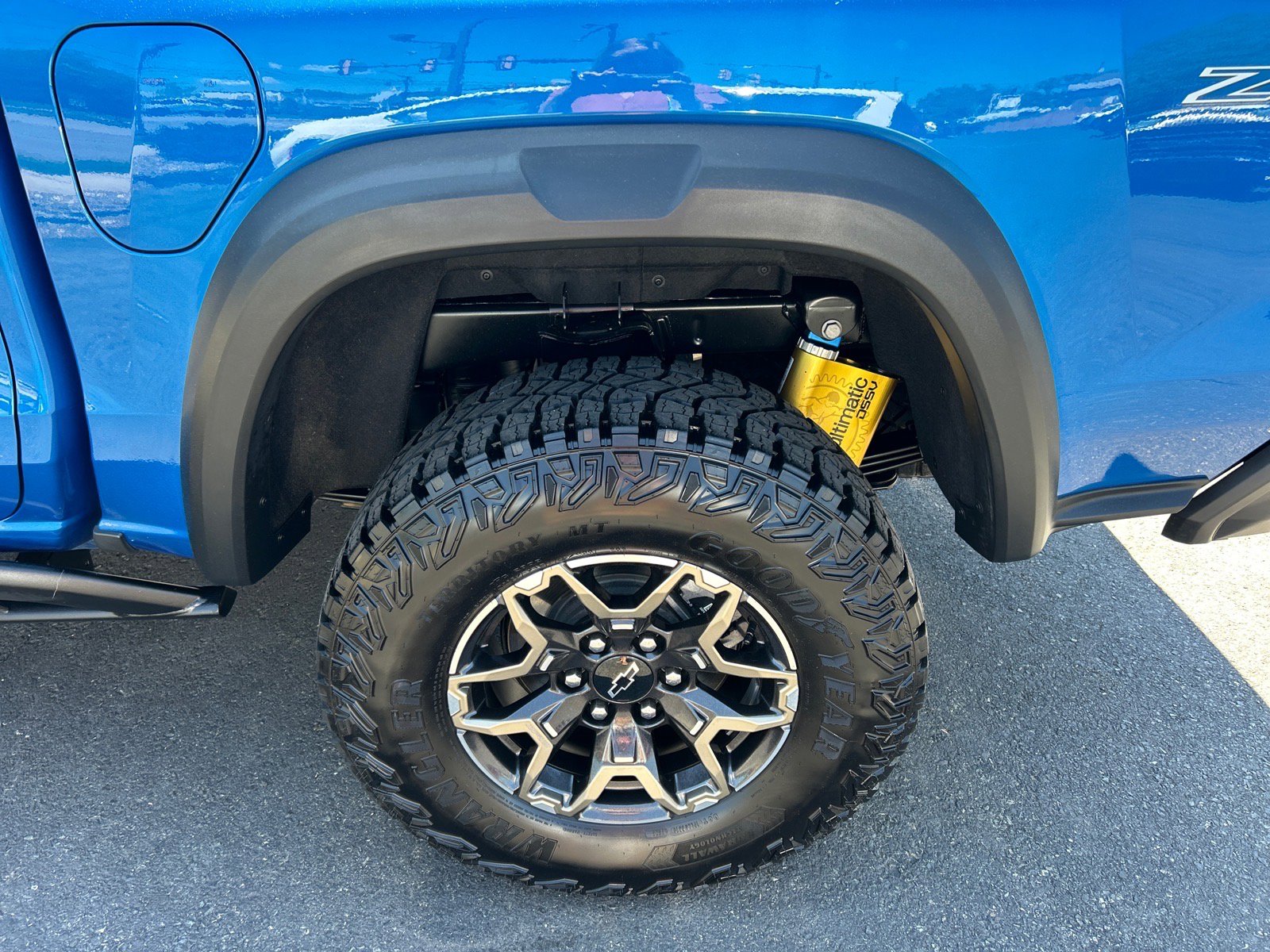 Used 2024 Chevrolet Colorado ZR2 w/ ZR2 Convenience Package III AWD/4WD image 31