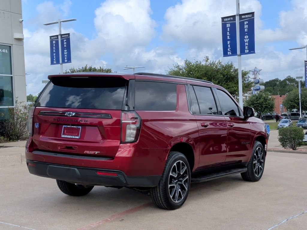 Used 2023 Chevrolet Suburban RST w/ Luxury Package AWD/4WD image 3