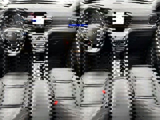 Certified 2023 Ford Explorer XLT w/ Equipment Group 202A image 9