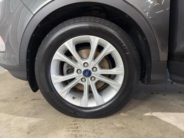 Certified 2018 Ford Escape SE FWD image 15
