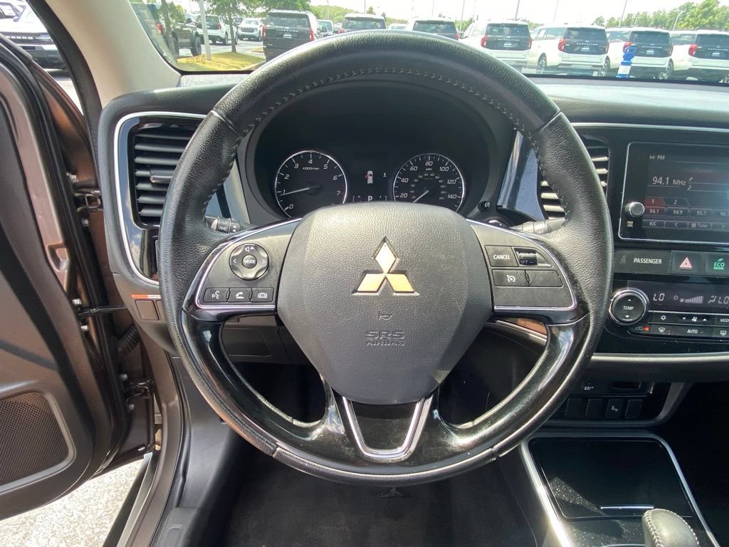 Used 2018 Mitsubishi Outlander SE FWD image 13