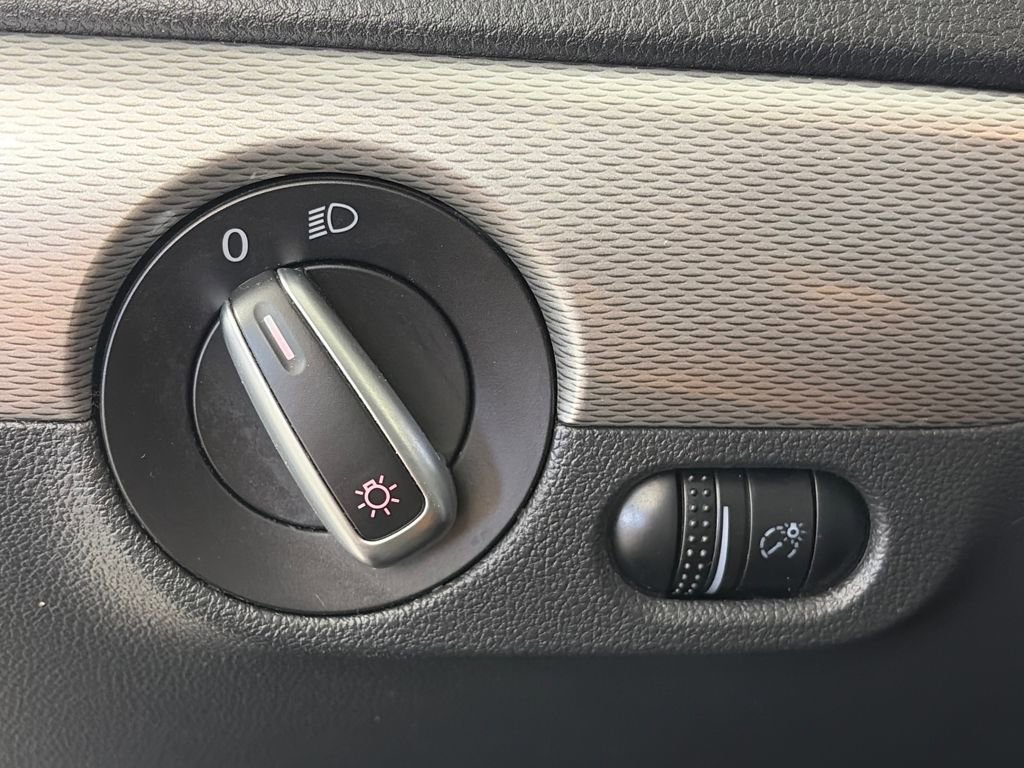 Used 2018 Volkswagen Jetta SE image 24