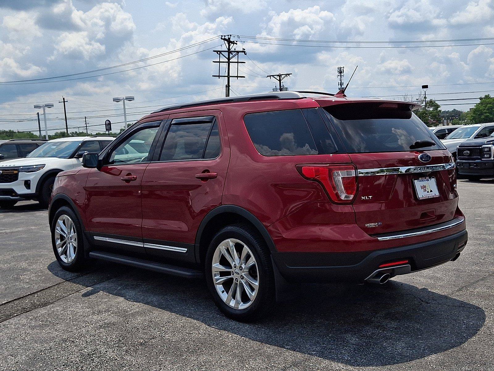 Certified 2018 Ford Explorer XLT w/ Equipment Group 202A AWD/4WD image 4