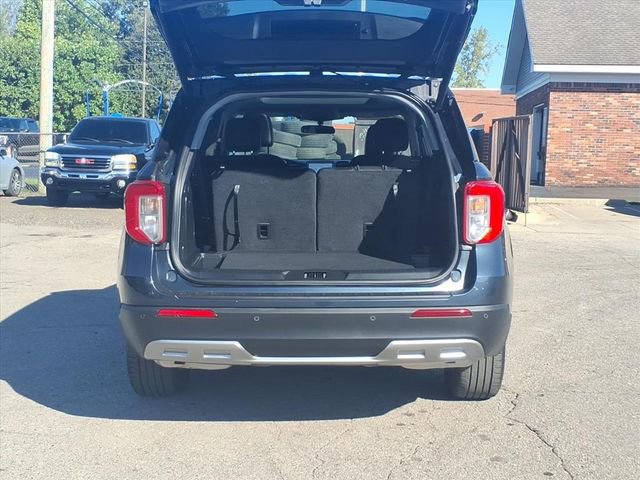 Certified 2023 Ford Explorer XLT w/ Equipment Group 202A image 9
