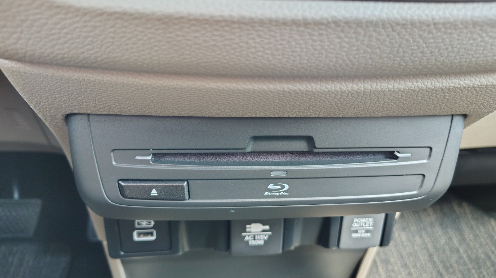 Used 2023 Honda Odyssey Elite image 40