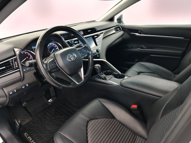 Used 2019 Toyota Camry SE FWD image 36
