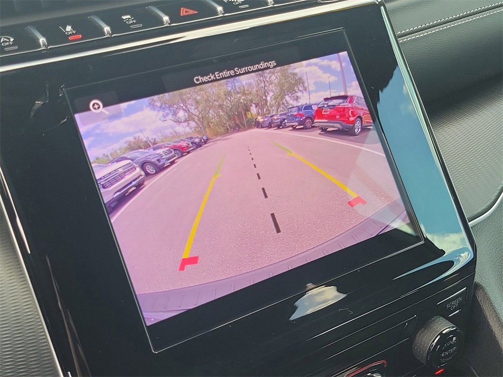 Used 2024 Jeep Grand Cherokee Laredo X image 17