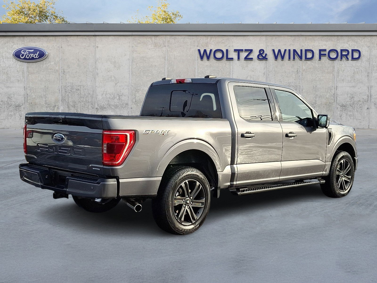 Certified 2022 Ford F150 XLT w/ Equipment Group 302A High image 4