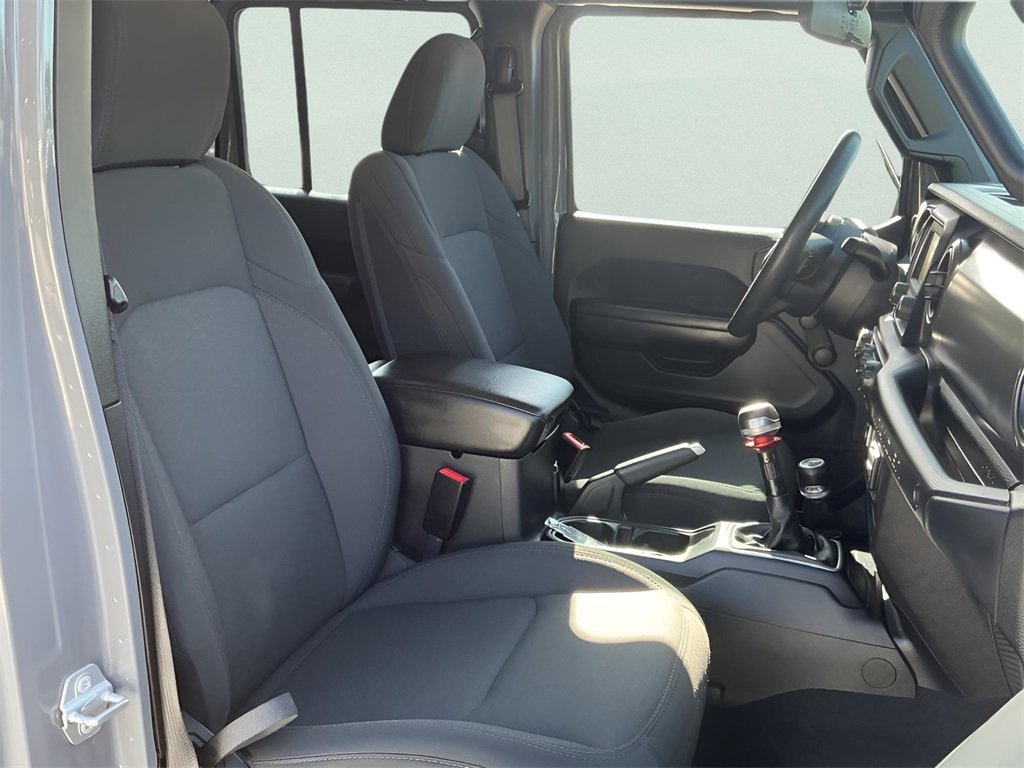 Used 2019 Jeep Wrangler Unlimited Sport image 16