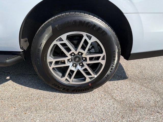 Certified 2025 Ford Expedition Active RWD image 22