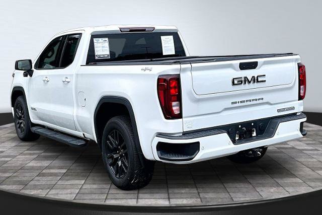 Used 2022 GMC Sierra 1500 Elevation w/ LPO, Elevation Black Package AWD/4WD image 2