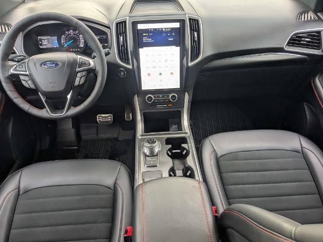Certified 2024 Ford Edge ST-Line AWD/4WD image 15