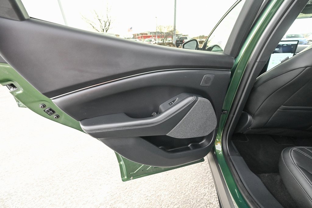 Certified 2025 Ford Mustang Mach-E Premium image 27