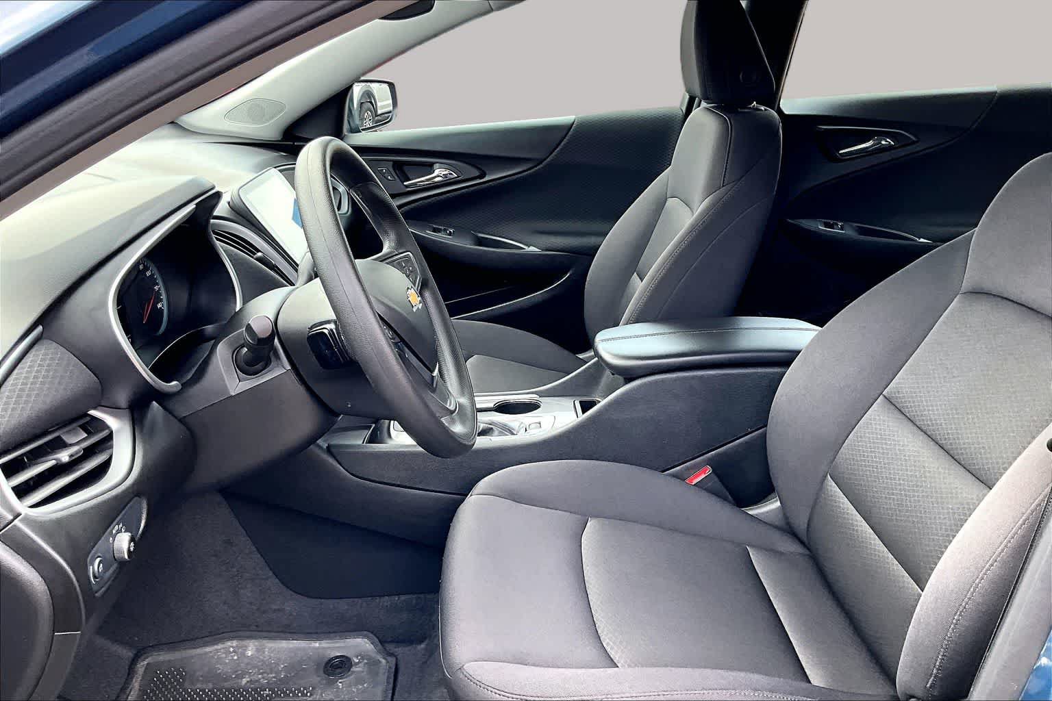 Used 2024 Chevrolet Malibu LT FWD image 10