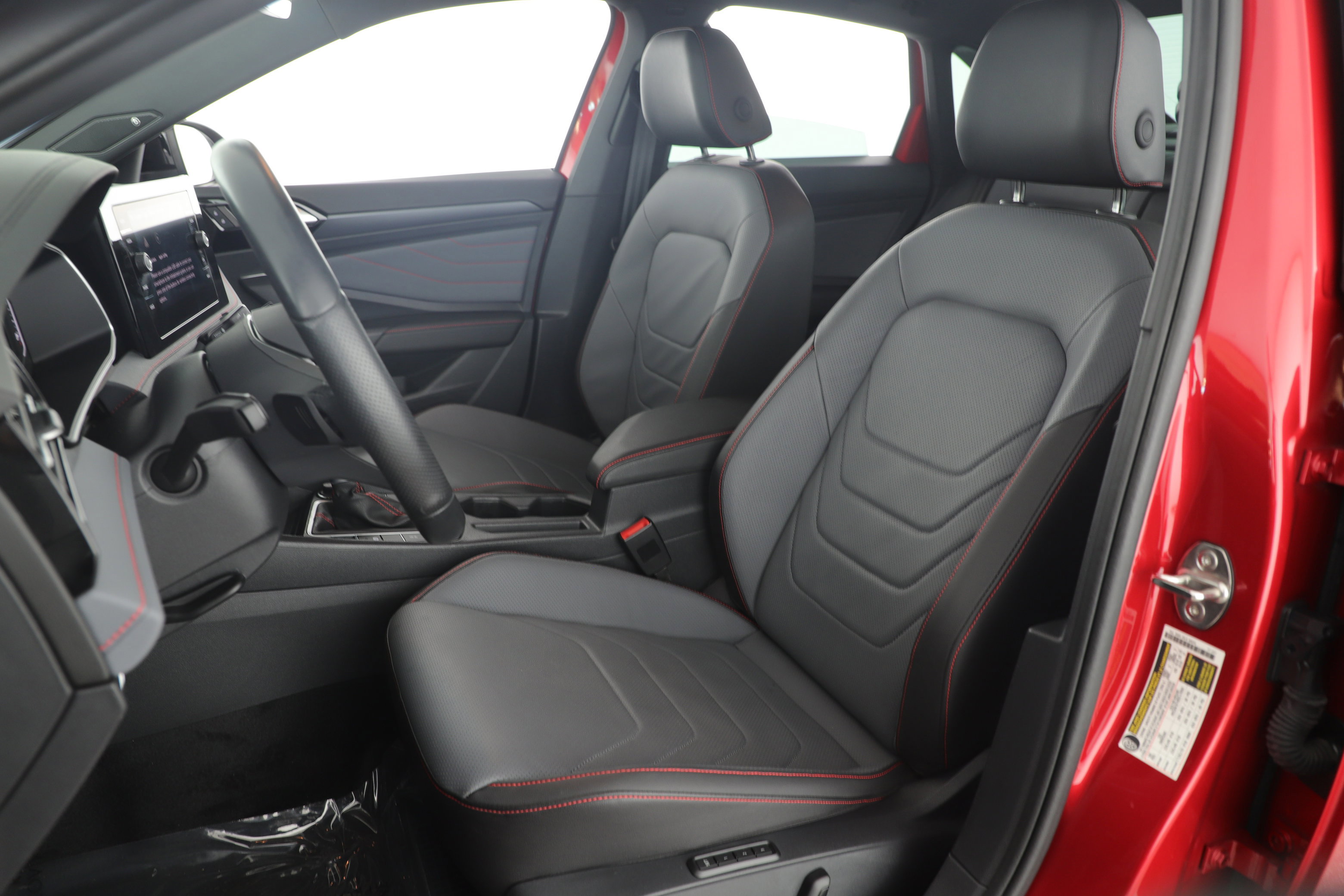 Used 2025 Volkswagen Jetta GLI Autobahn image 12