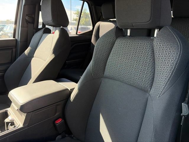 Used 2025 Toyota 4Runner SR5 AWD/4WD image 14