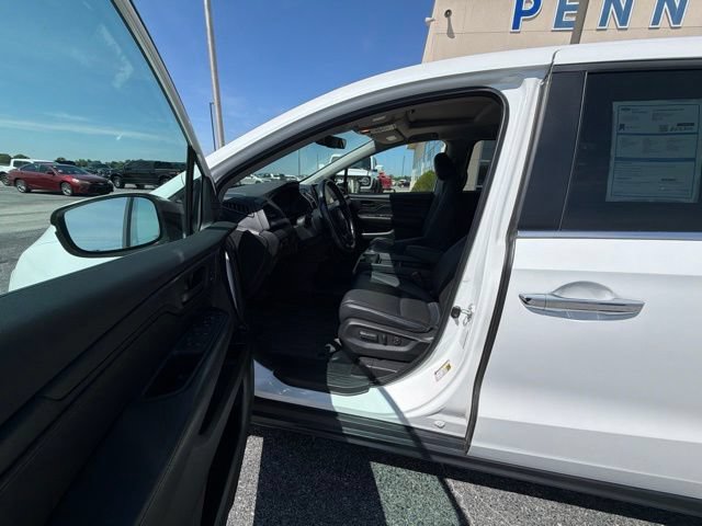Used 2023 Honda Odyssey EX-L image 9