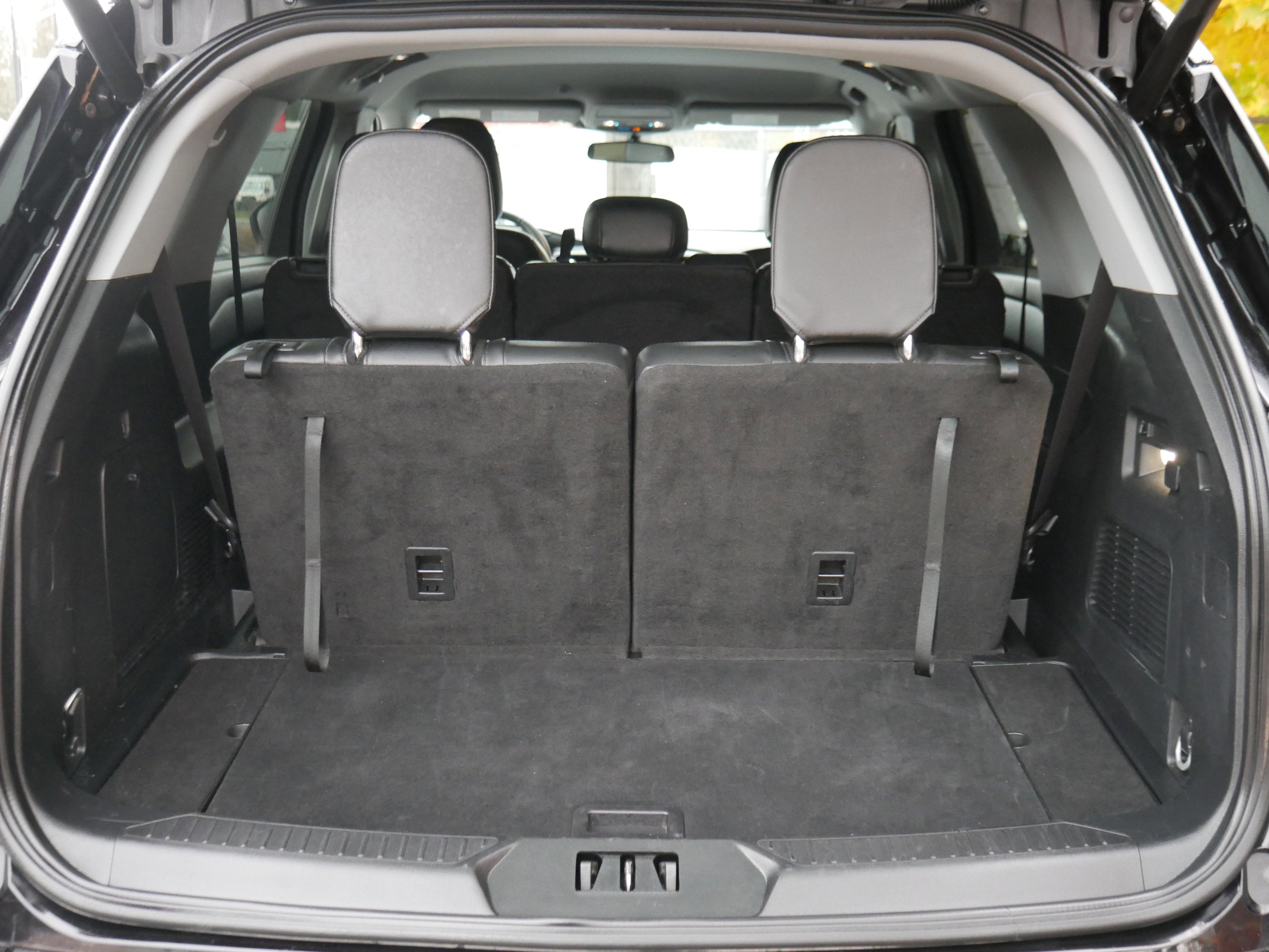 Certified 2024 Ford Explorer XLT w/ Equipment Group 202A image 24