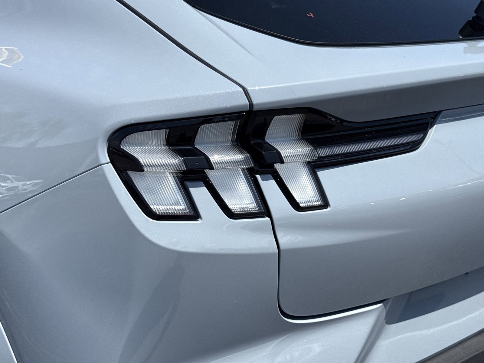 Certified 2025 Ford Mustang Mach-E Premium AWD/4WD image 8