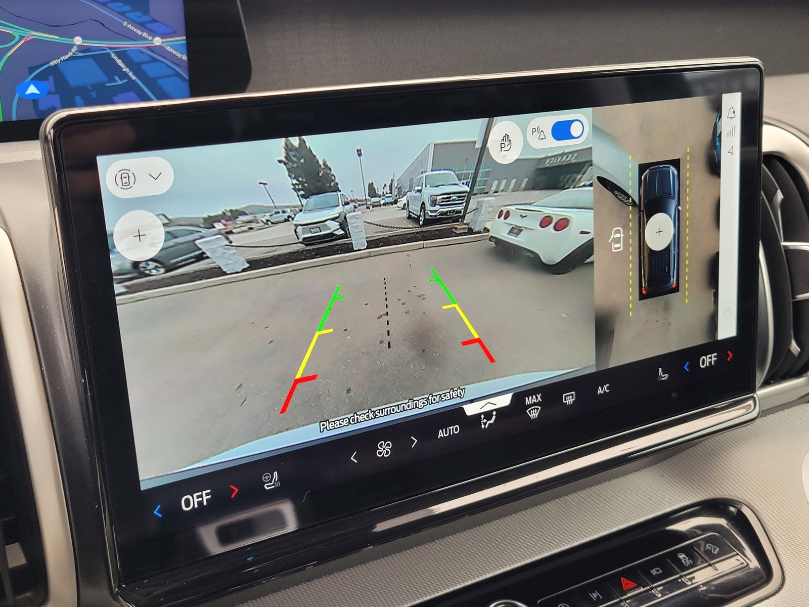 Certified 2025 Ford Expedition Active image 27