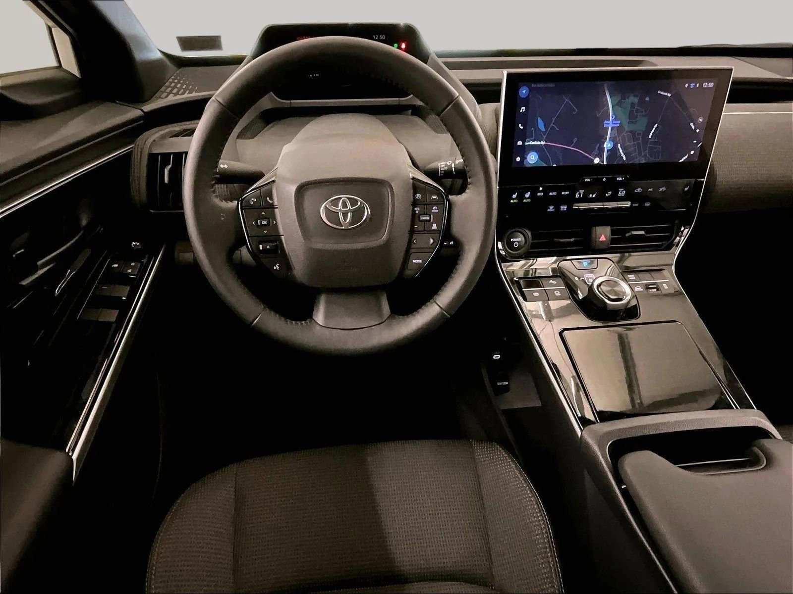 Used 2024 Toyota bZ4X AWD w/ Weather Package image 5