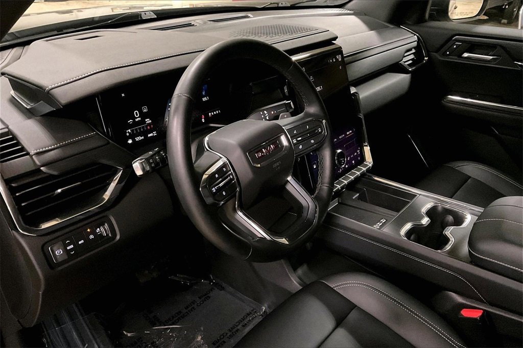 Used 2024 GMC Acadia Elevation image 13