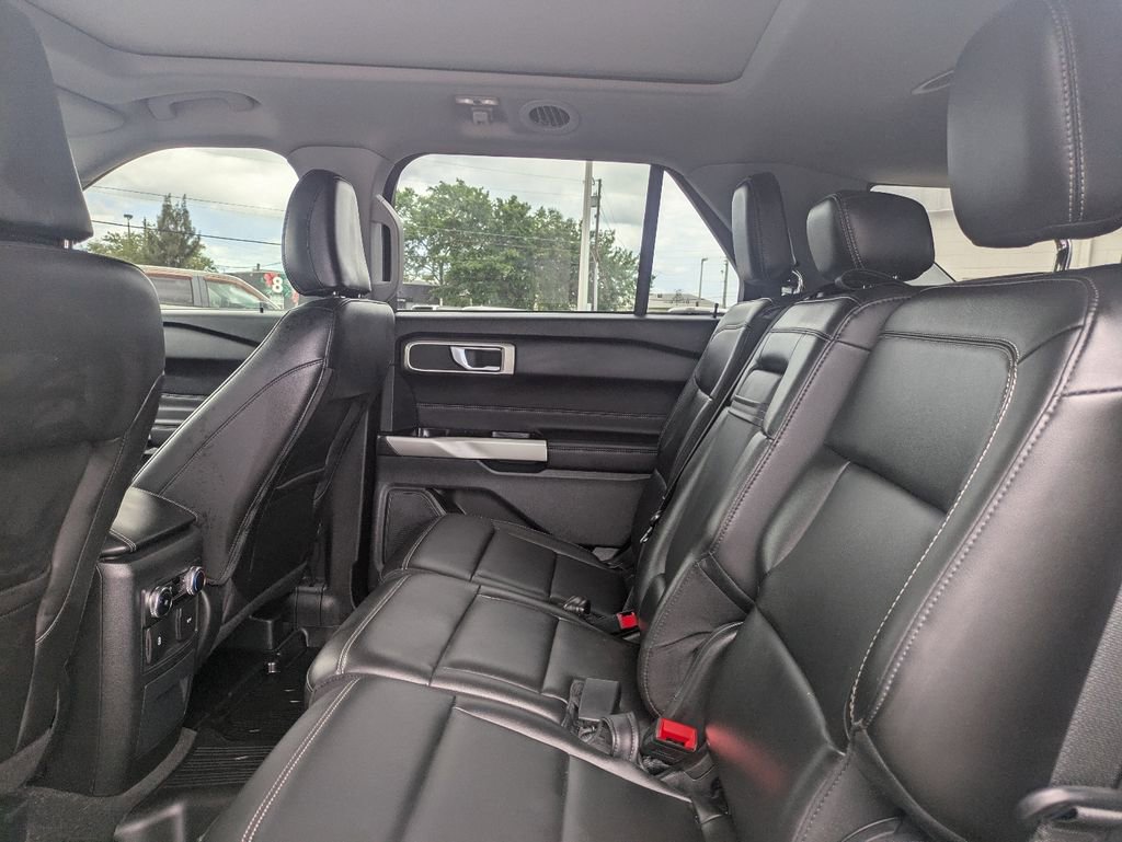 Certified 2023 Ford Explorer XLT w/ Equipment Group 202A AWD/4WD image 14