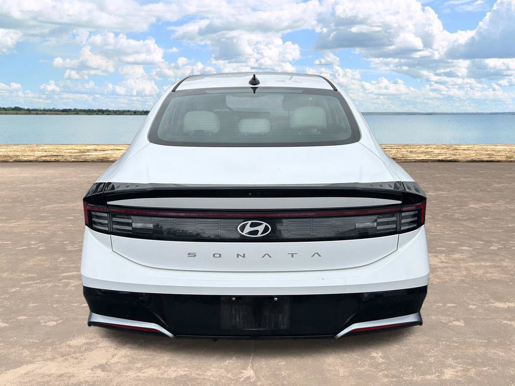 Used 2025 Hyundai Sonata SEL FWD image 8