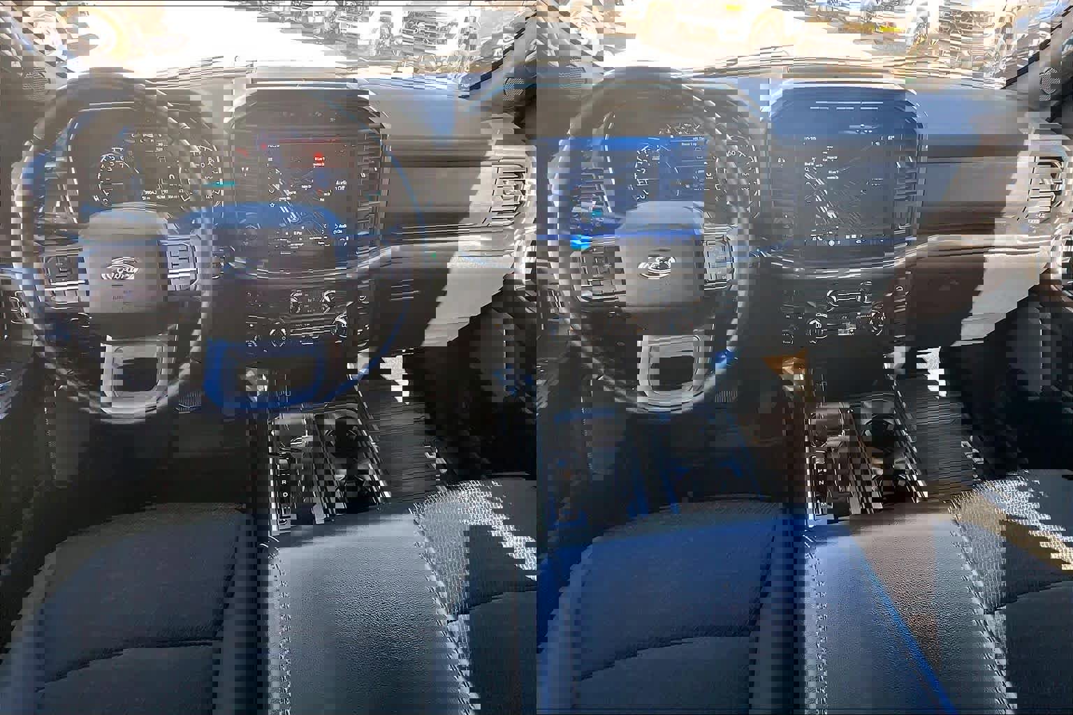 Certified 2021 Ford F150 XLT w/ Equipment Group 302A High image 16