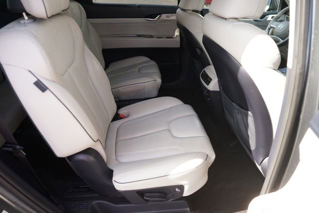 Used 2023 Hyundai Palisade Calligraphy FWD image 18