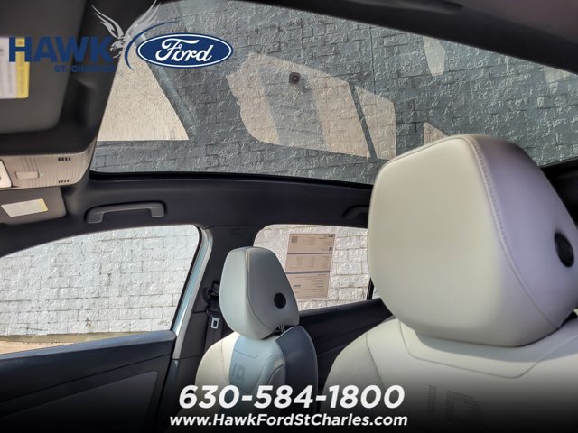 Used 2022 Volkswagen ID.4 Pro S AWD/4WD image 9