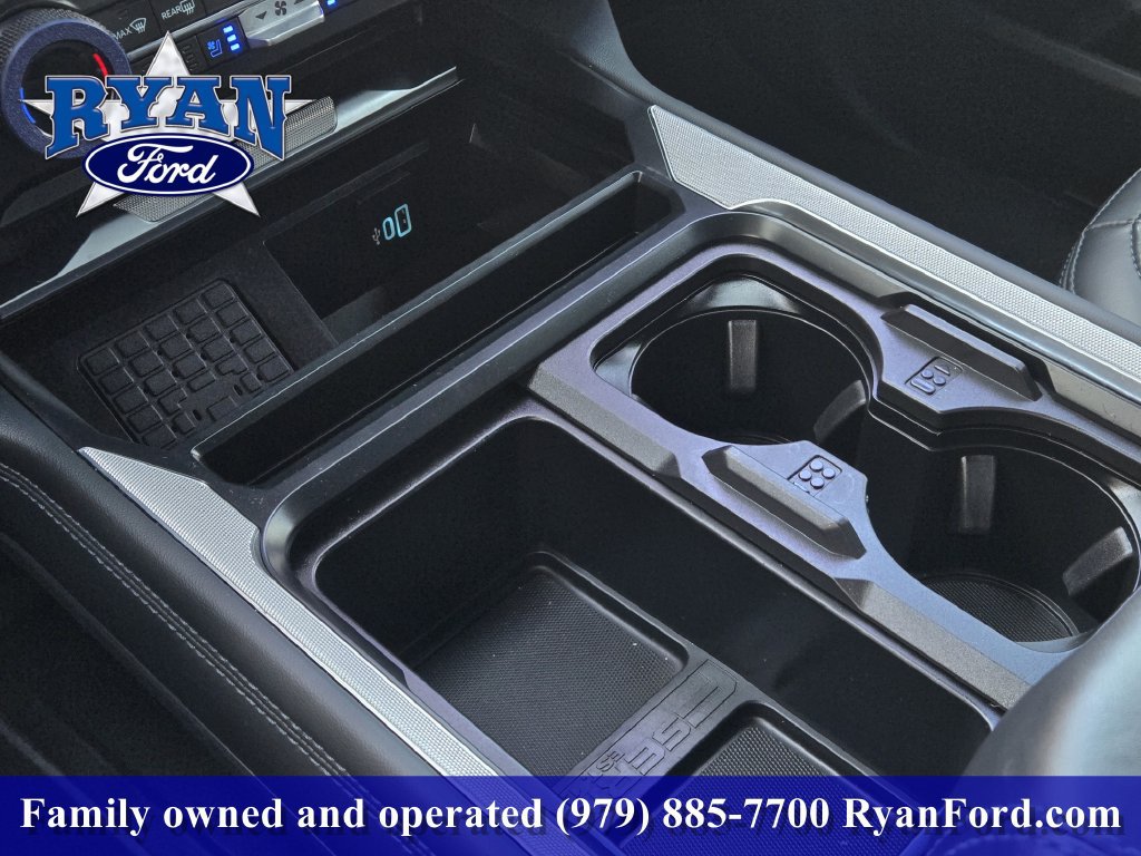 Certified 2025 Ford F250 Platinum w/ FX4 Off-Road Package AWD/4WD image 15