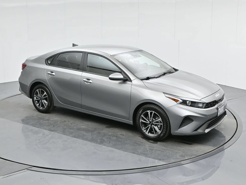 Used 2022 Kia Forte LXS FWD image 41
