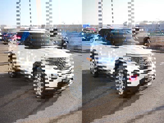 Certified 2020 Ford Explorer Limited w/ Equipment Group 310A image 3