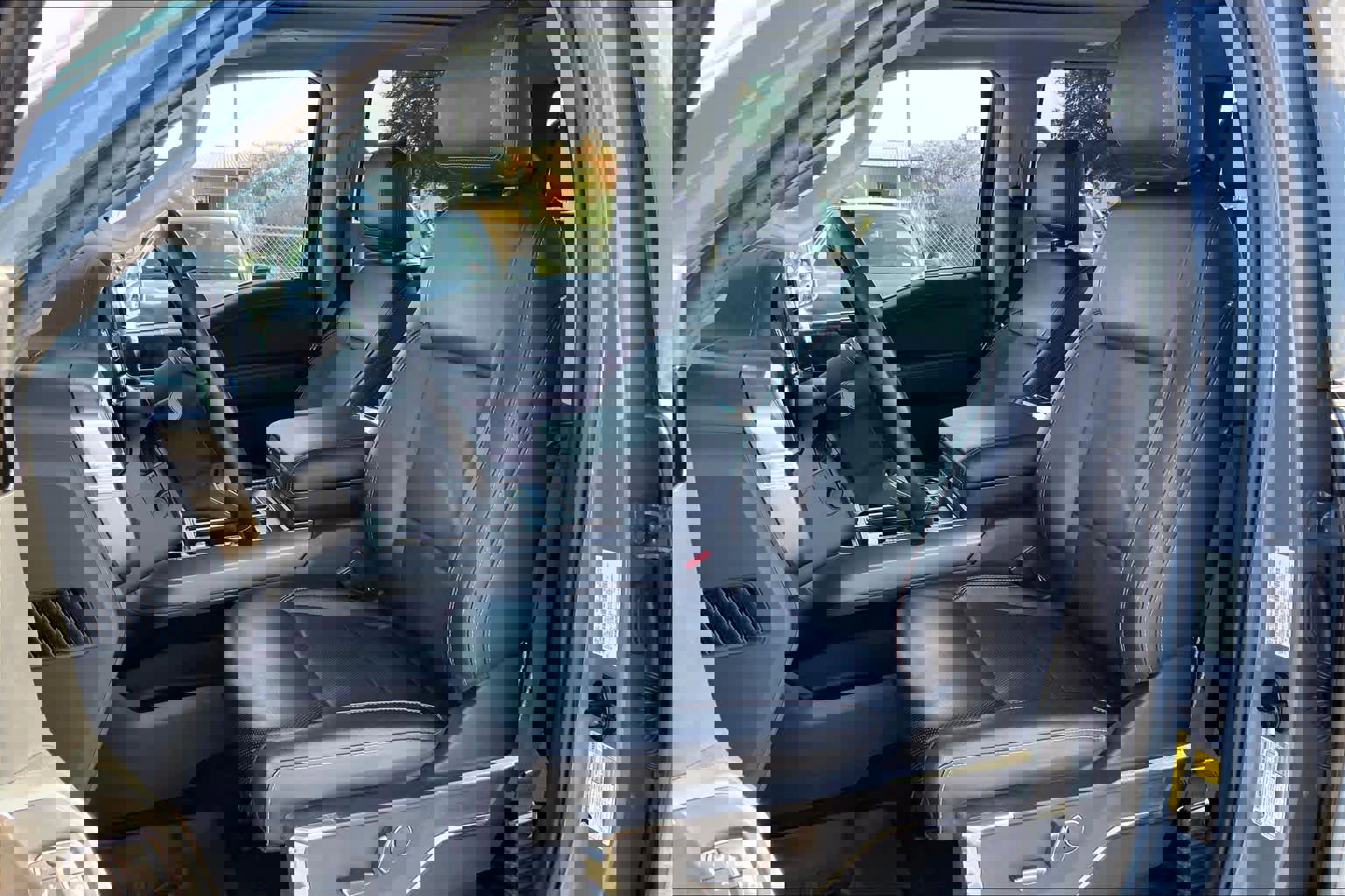 Certified 2023 Ford F150 Lariat w/ Equipment Group 502A High image 9