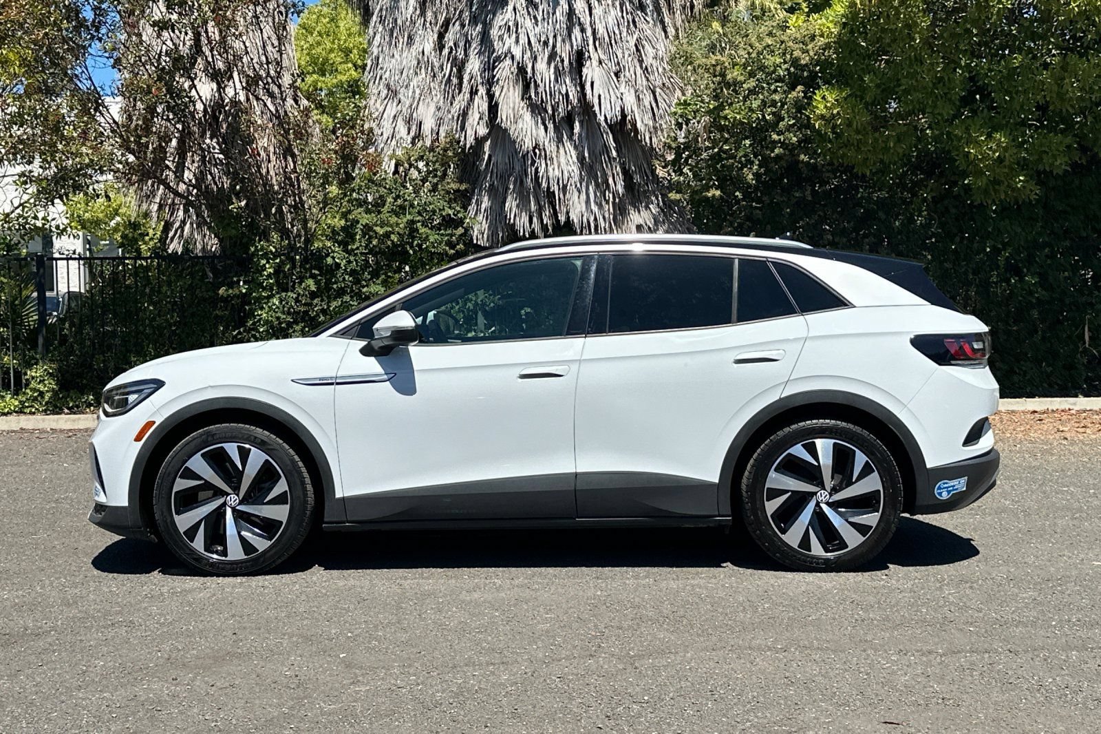 Used 2021 Volkswagen ID.4 Pro S w/ Gradient Package RWD image 7