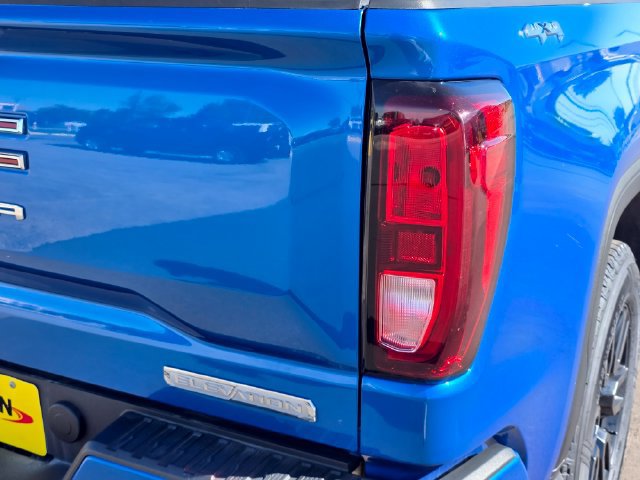 Used 2024 GMC Sierra 1500 Elevation w/ Elevation Premium Package AWD/4WD image 11