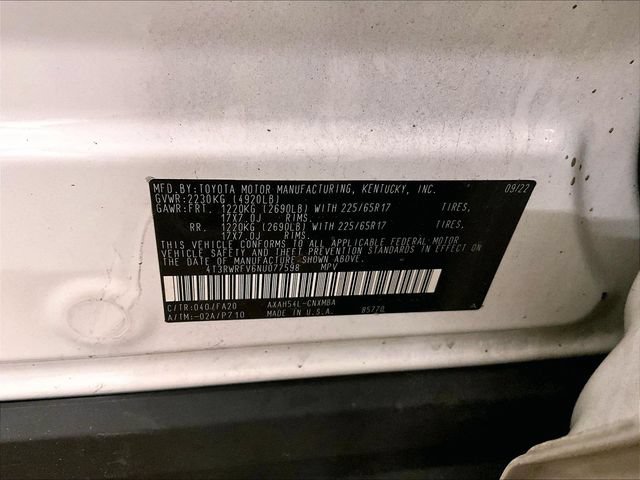 Used 2022 Toyota RAV4 XLE w/ XLE Grade Weather Package AWD/4WD image 32