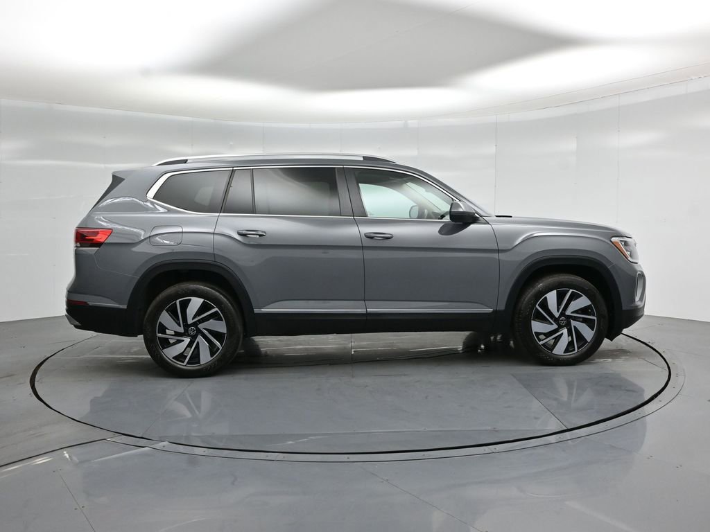 Used 2025 Volkswagen Atlas SEL image 28