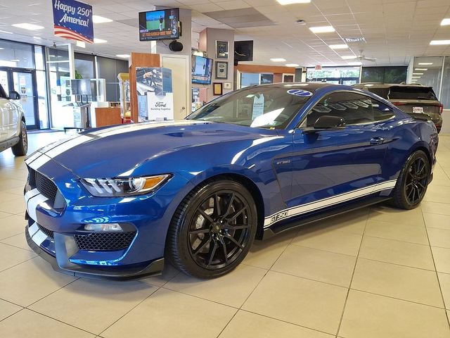 Certified 2017 Ford Mustang Shelby GT350 RWD image 3