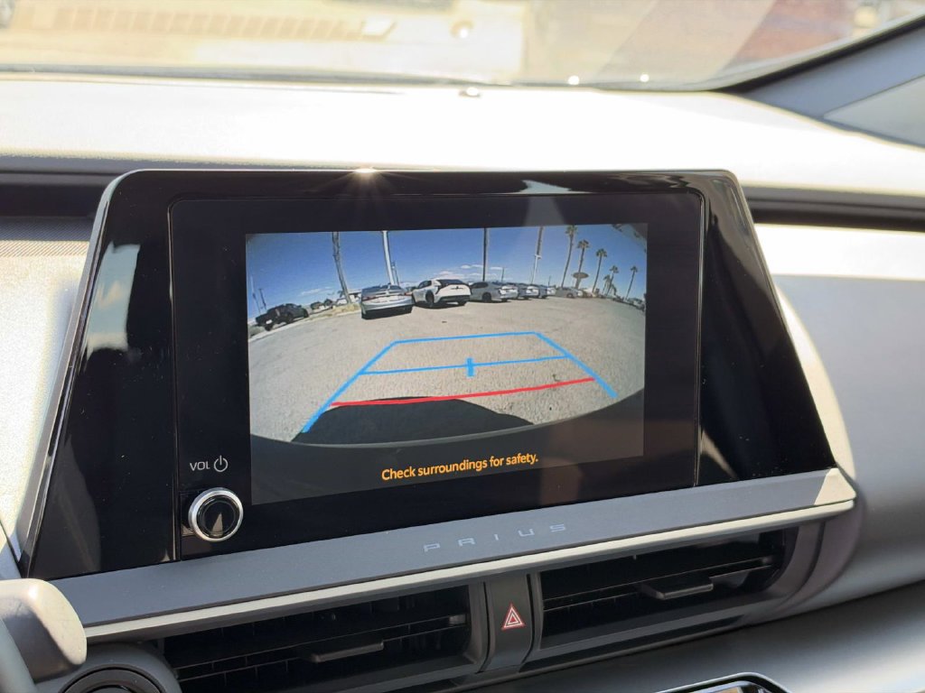 Used 2024 Toyota Prius LE FWD image 27
